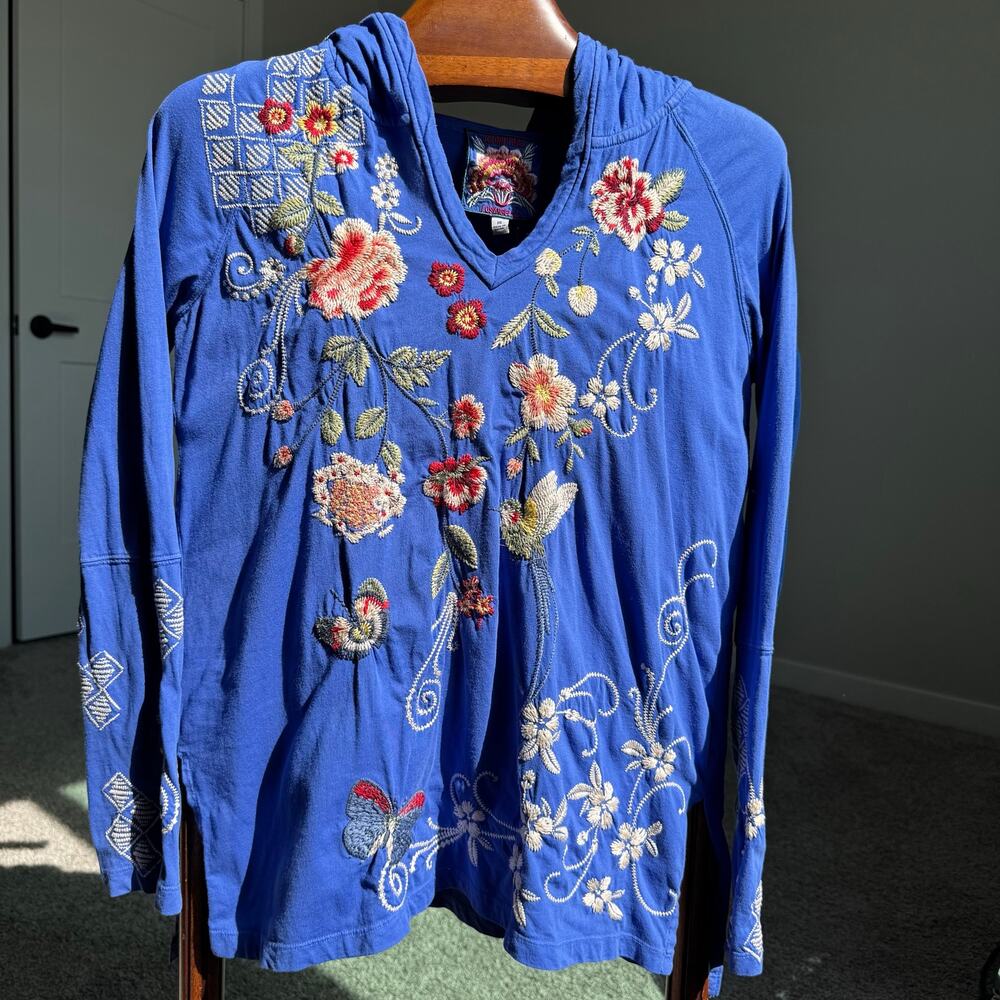 Johnny Was Embroidered Hooded Tunic Top Blue Floral Bird Boho Cotton XS Y2K